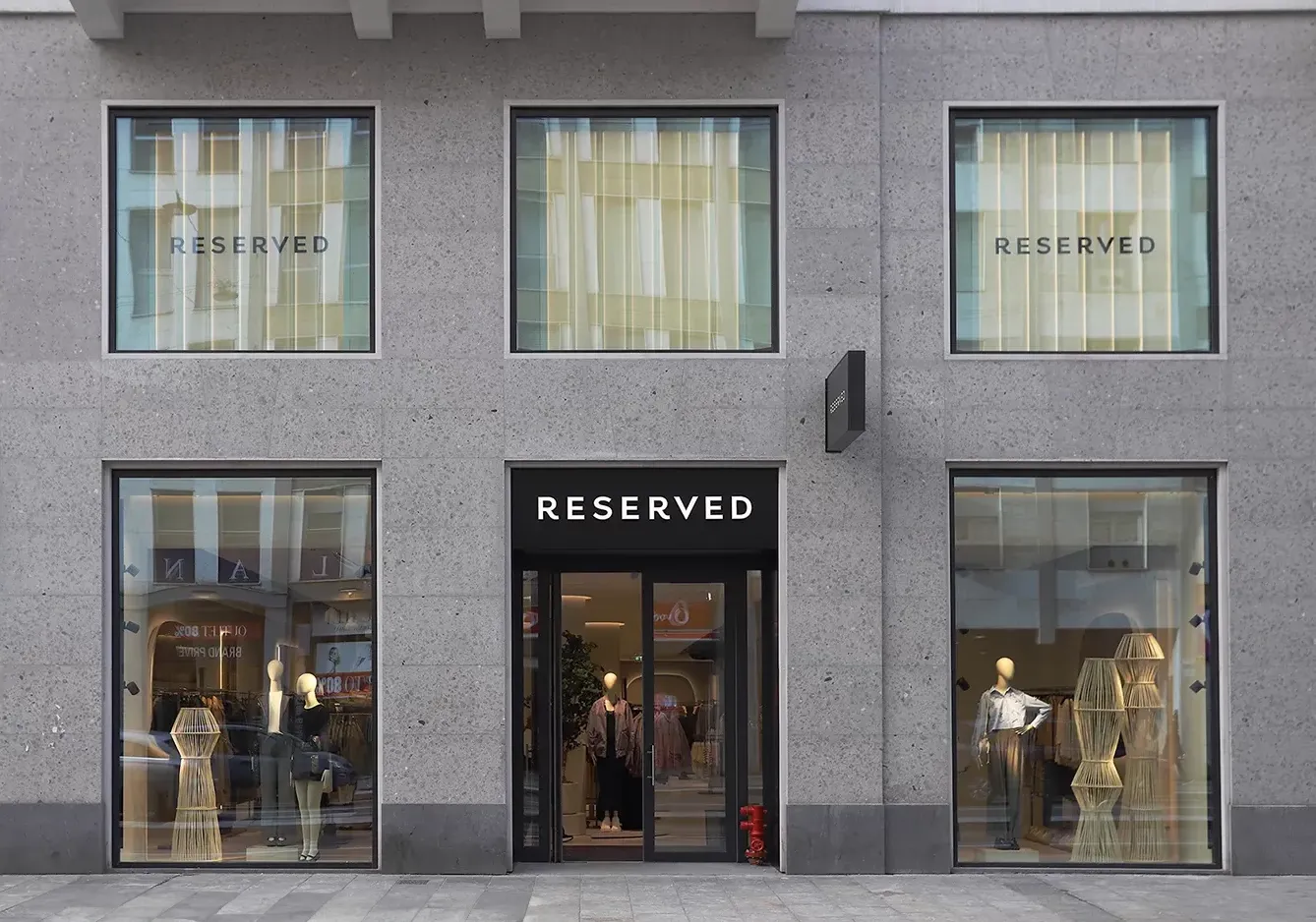 Reserved - Mediolan Corso Buenos Aires