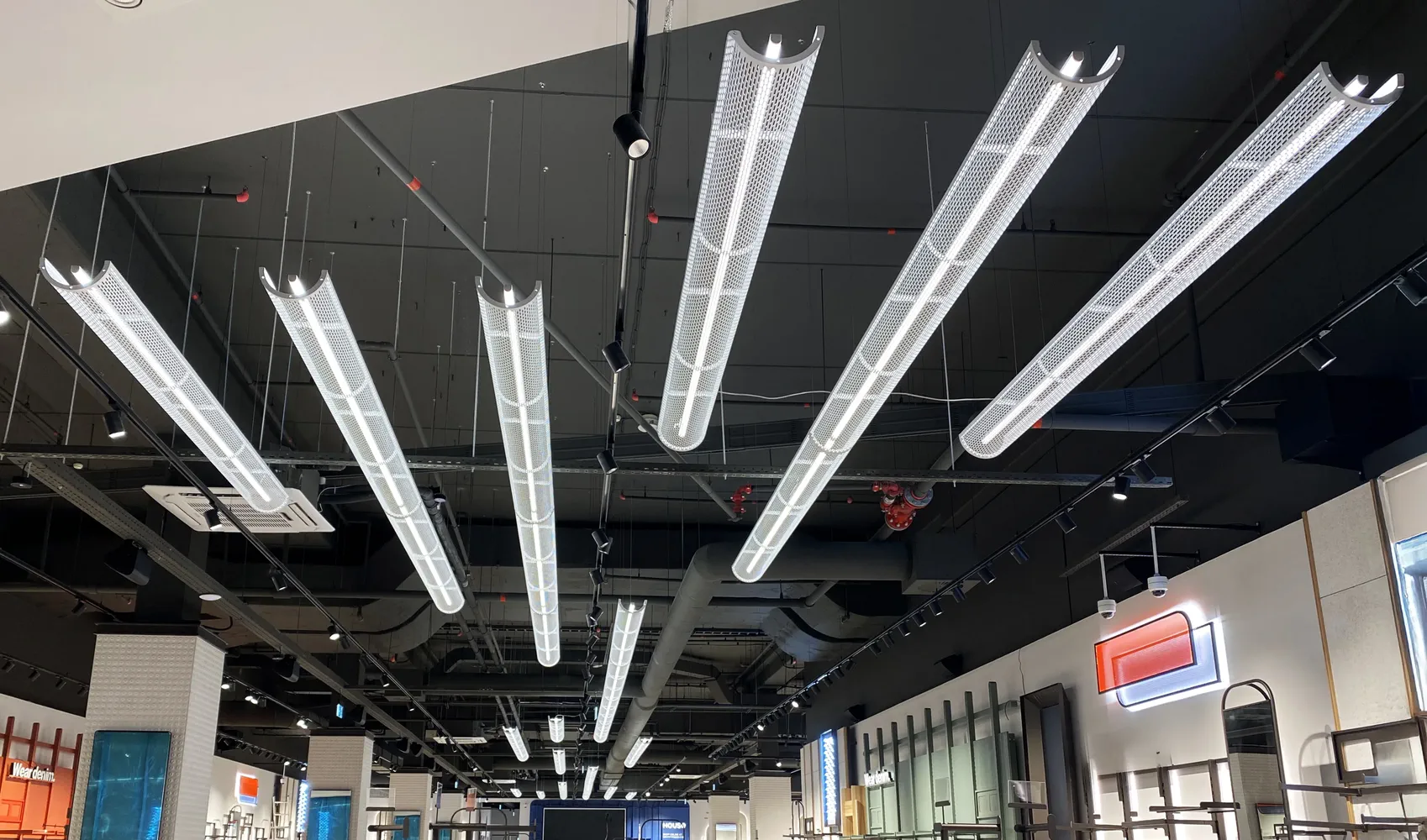 Sufitowe lampy dekoracyjne HOUSE