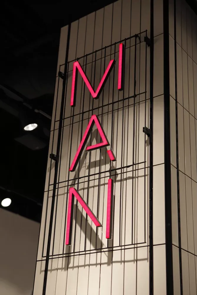 Kolekcja mebli dla sieci sklepów CROPP