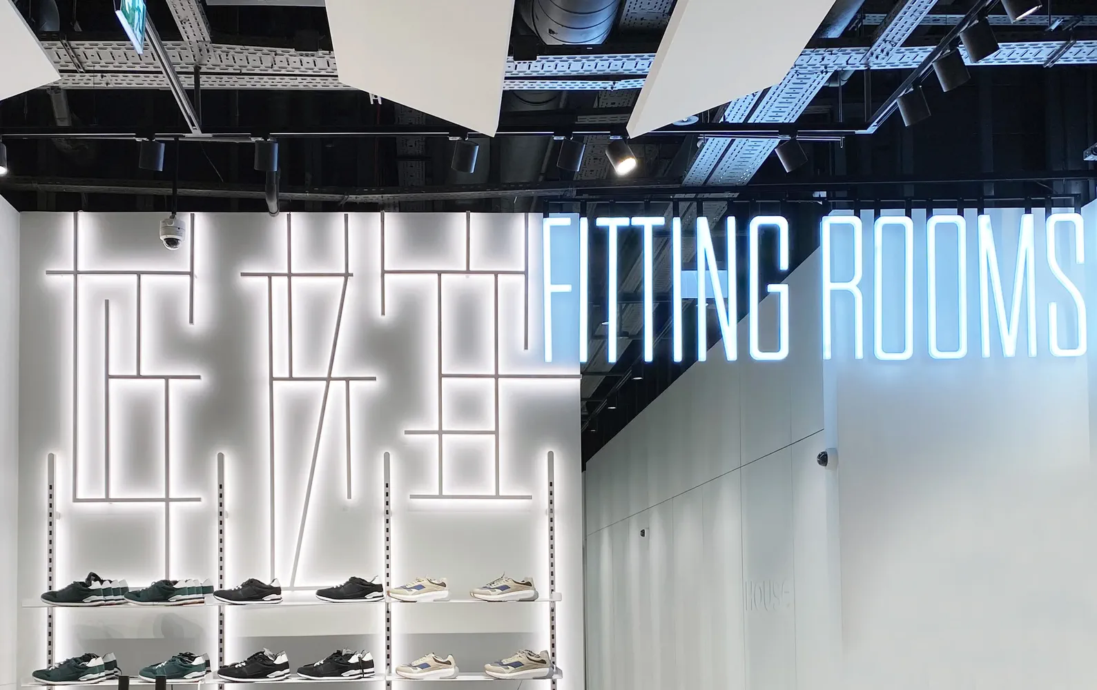 Kolekcja mebli dla sieci sklepów HOUSE