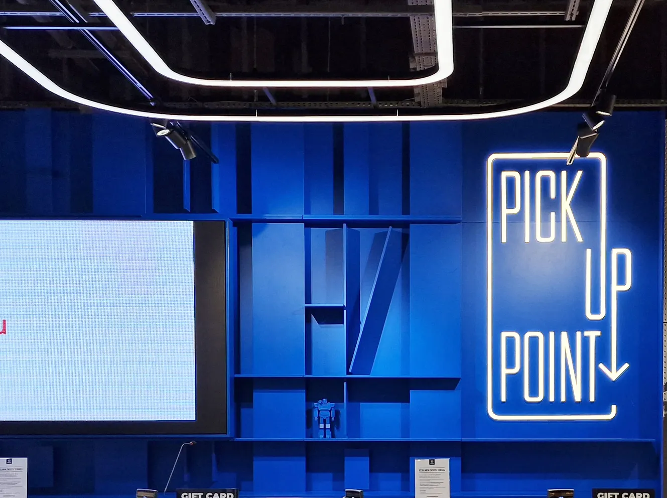 Kolekcja mebli dla sieci sklepów HOUSE