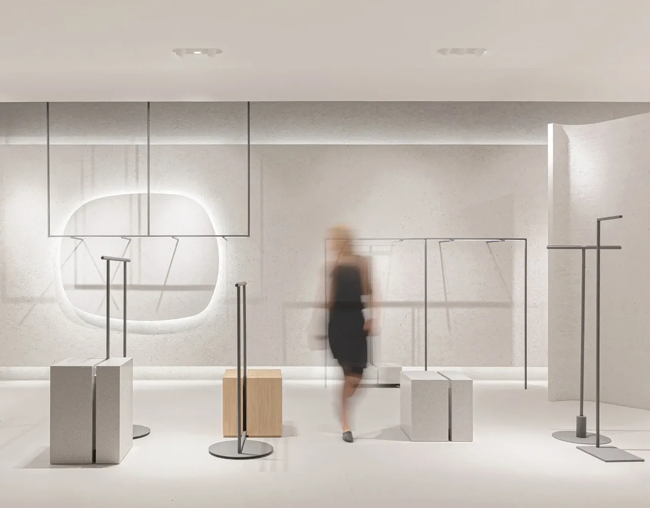 Kolekcja ram dla sieci sklepów Reserved