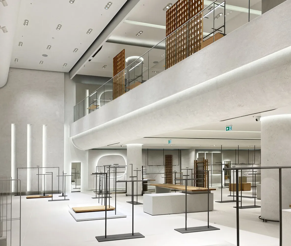 Kolekcja ram dla sieci sklepów Reserved