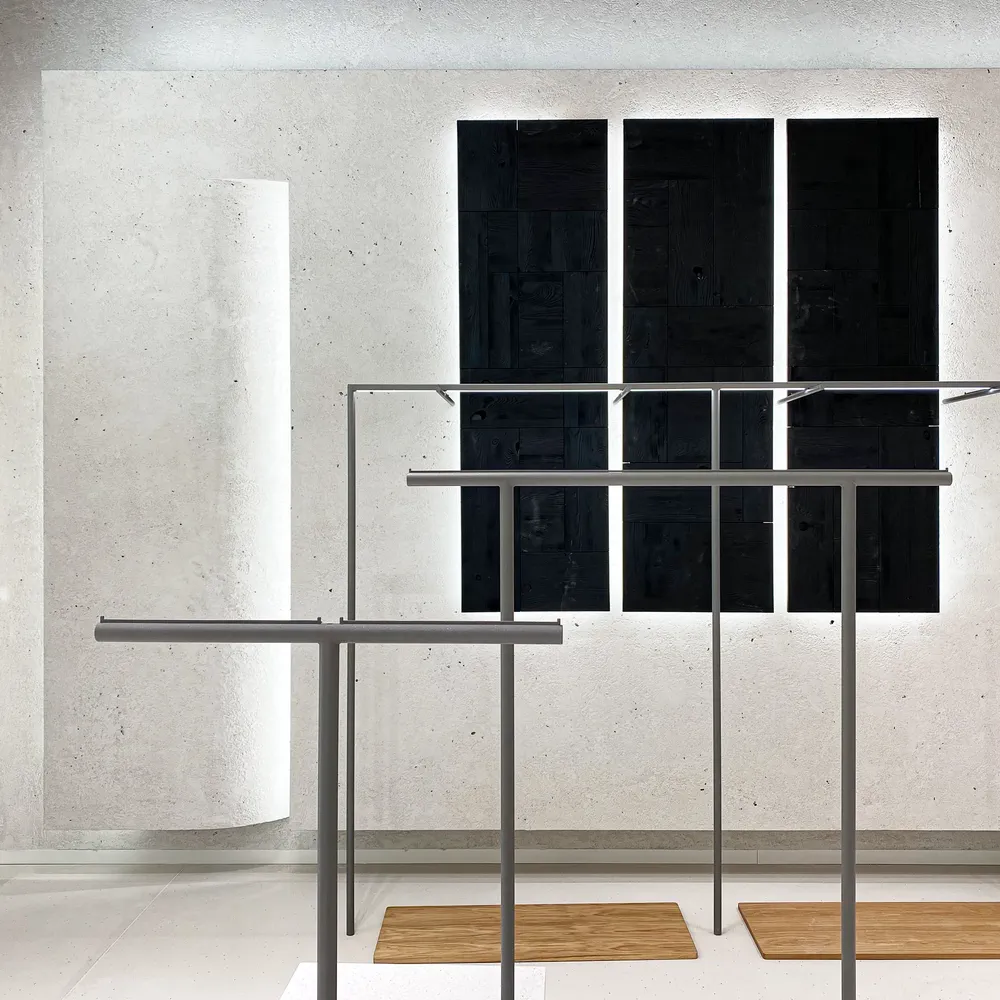 Kolekcja ram dla sieci sklepów Reserved