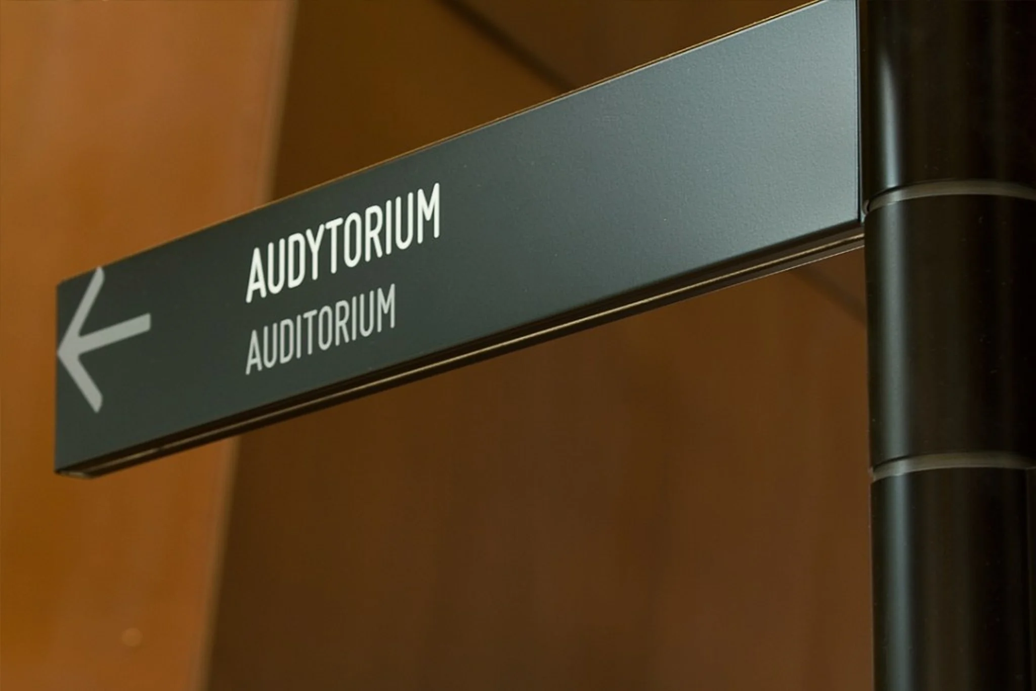 Europejskie Centrum Solidarności – System Orientacji Wizualnej