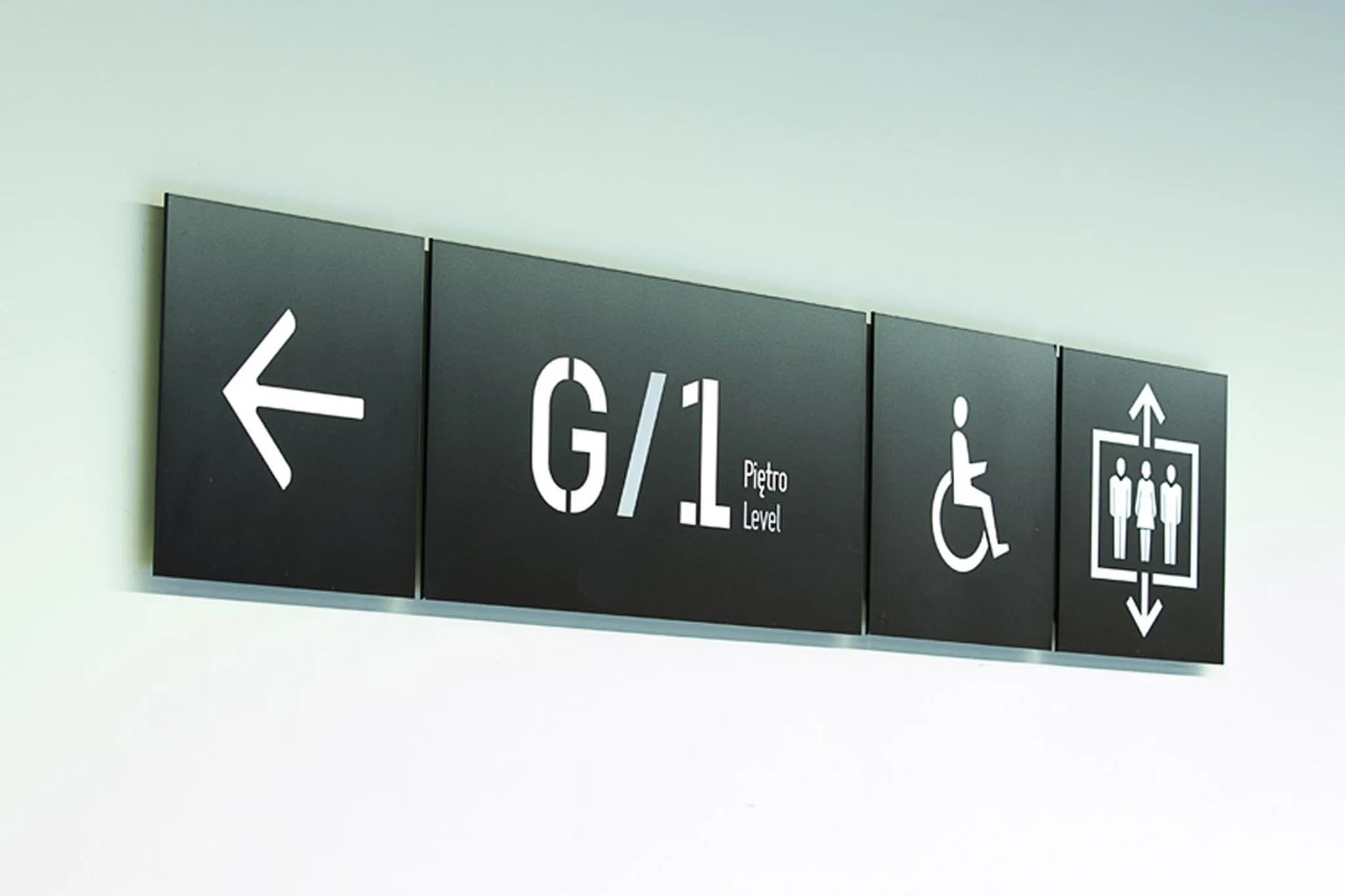 Europejskie Centrum Solidarności – System Orientacji Wizualnej