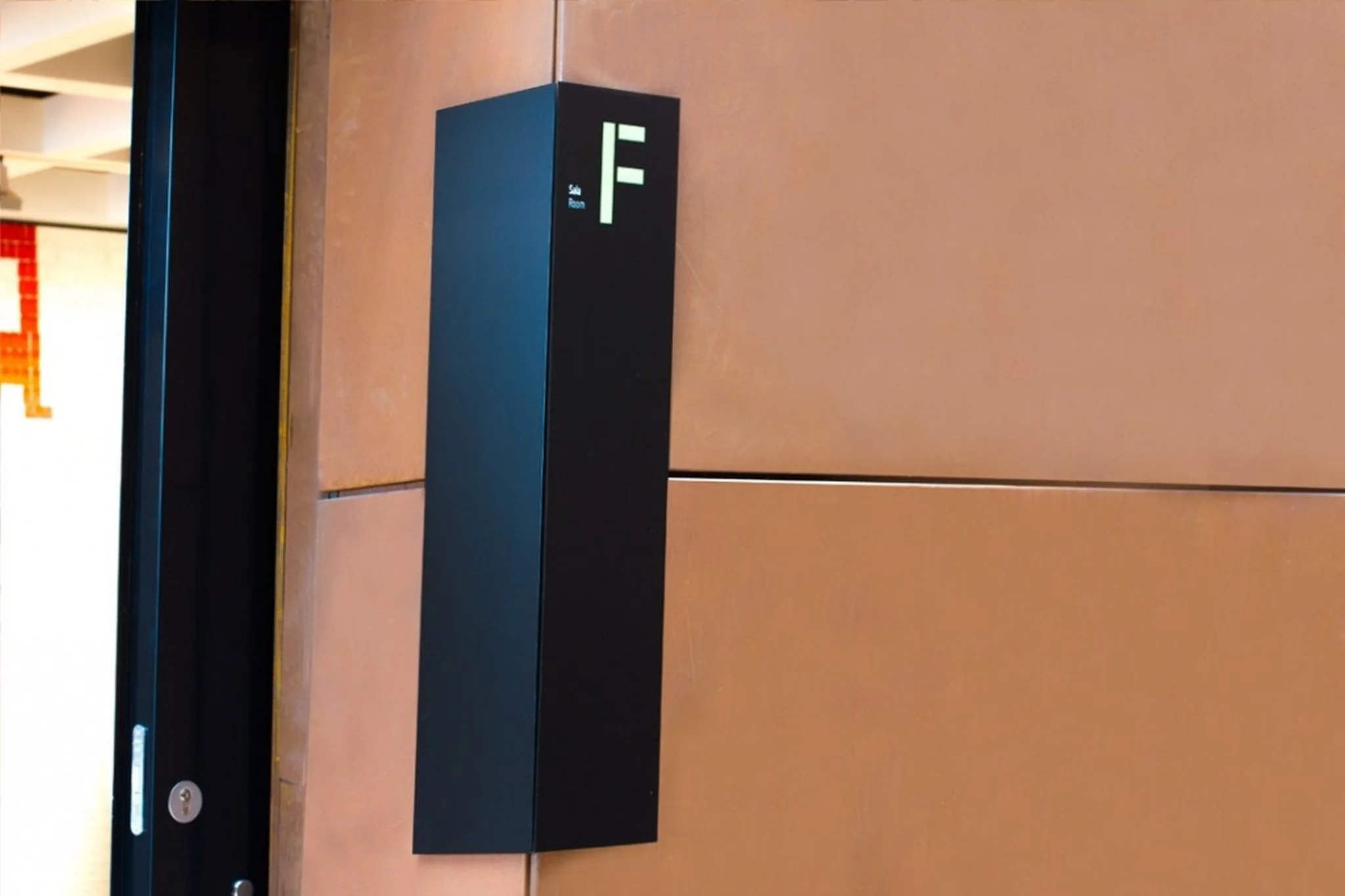 Europejskie Centrum Solidarności – System Orientacji Wizualnej