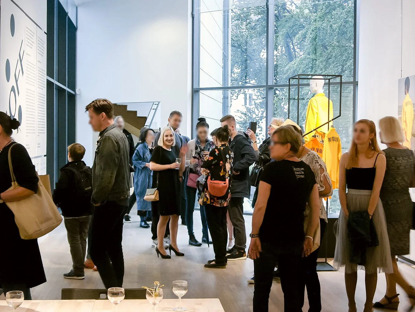 Projekt wystawy „Barbara Hoff. Polskie projekty, polscy projektanci”