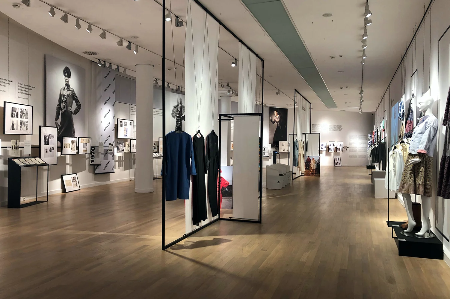 Projekt wystawy „Barbara Hoff. Polskie projekty, polscy projektanci”