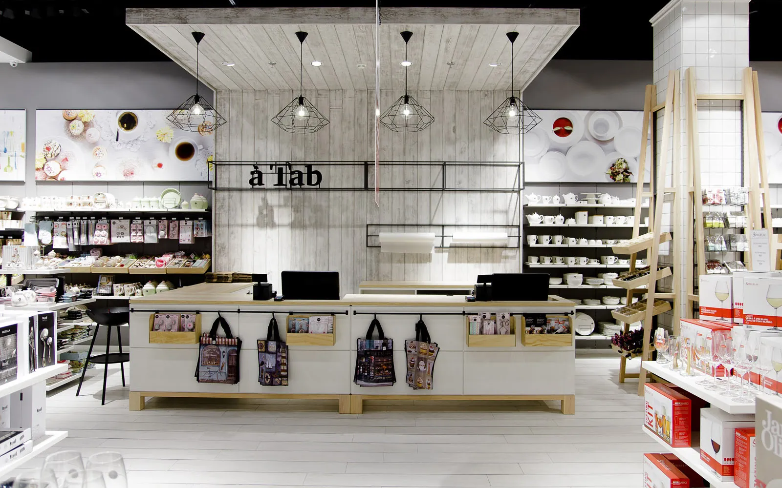 A Tab – projekt salonu nowej marki