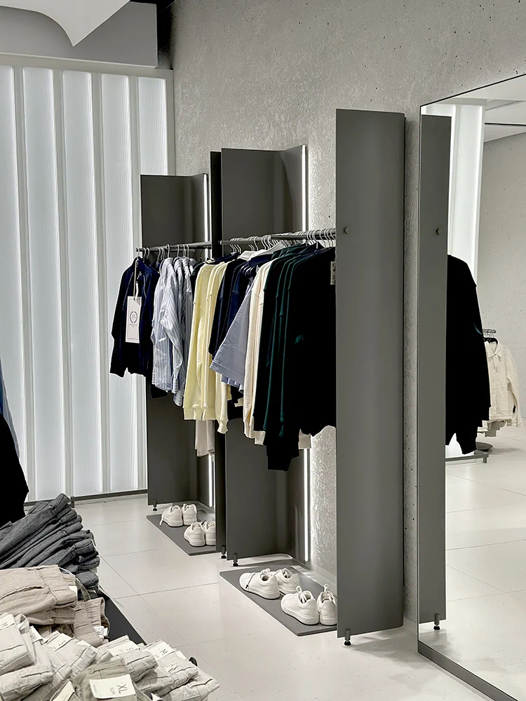 Reserved - Dusseldorf Schadow 2024