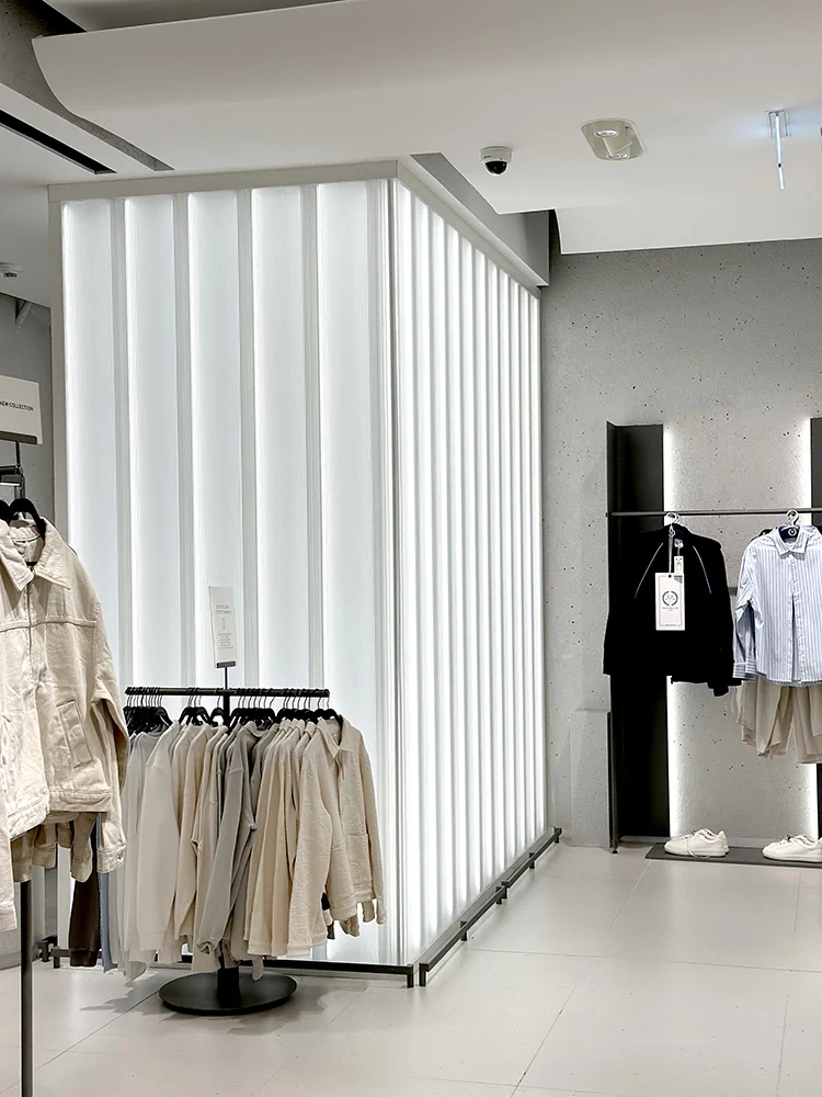 Reserved - Dusseldorf Schadow 2024