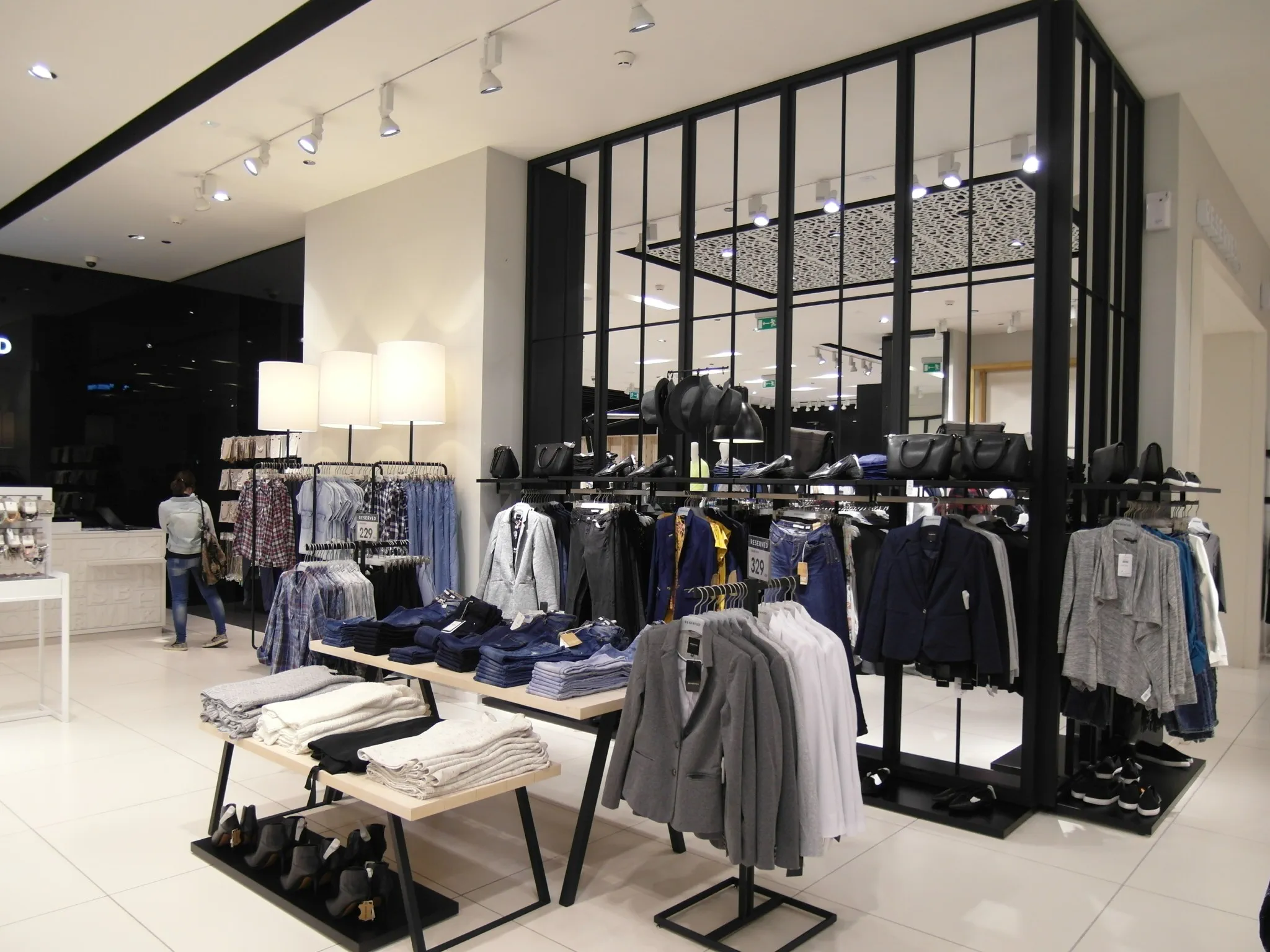 Reserved - Kair, Festival City