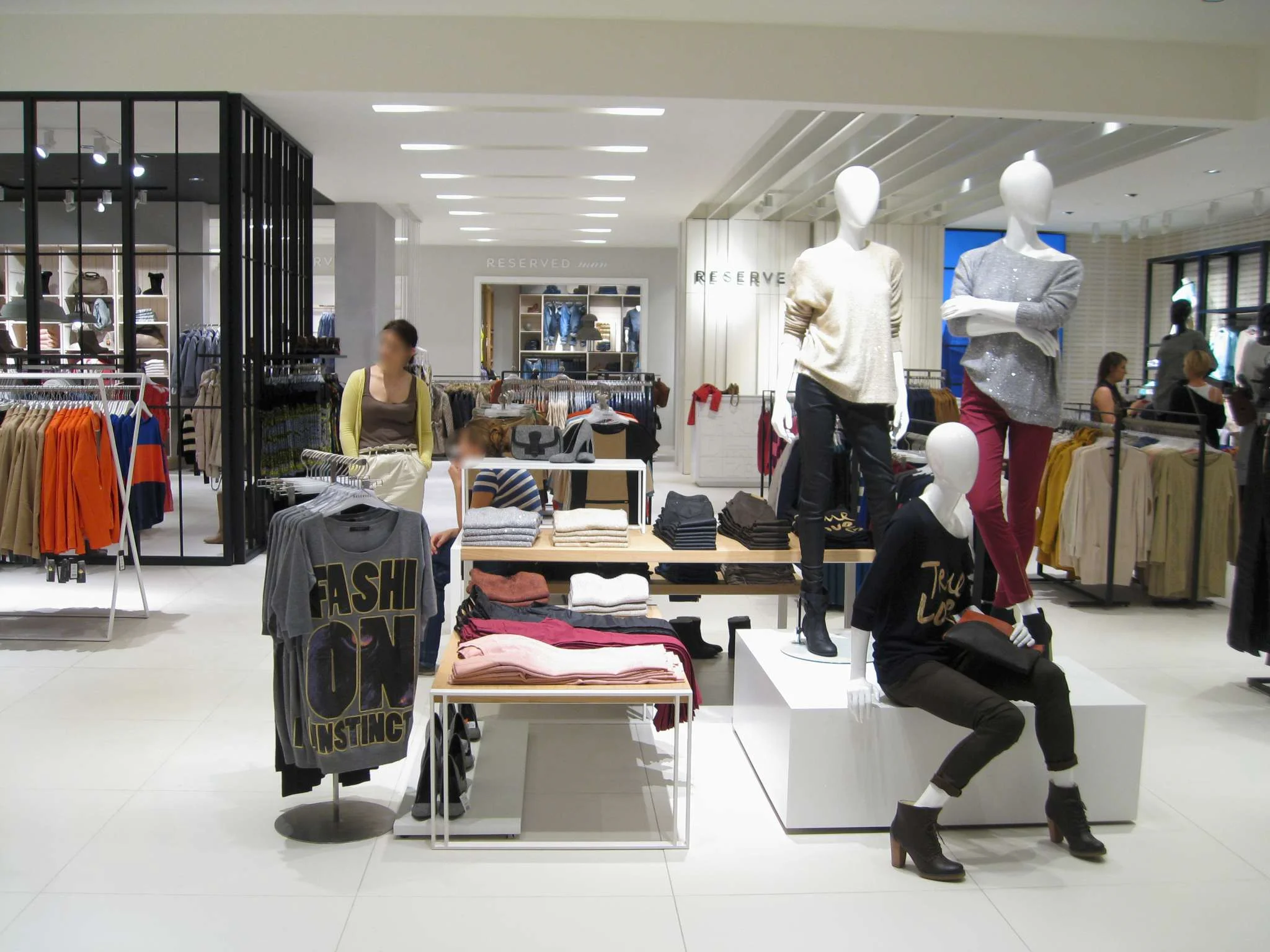 Reserved - Nowy koncept 2012