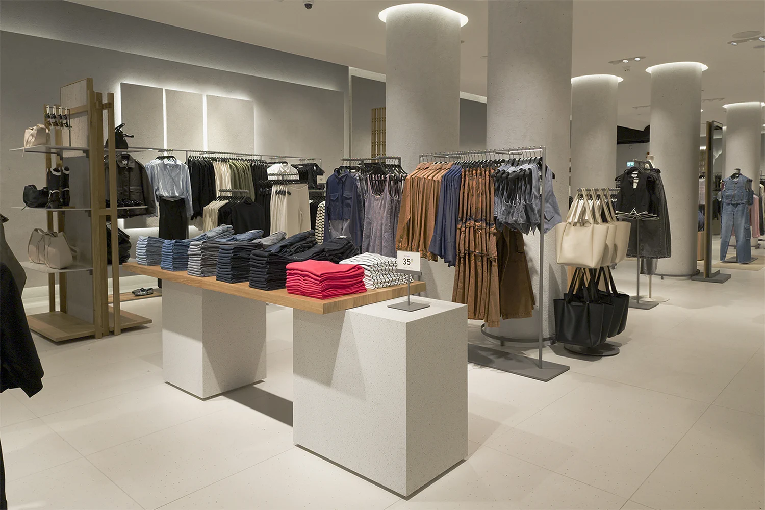 Reserved - Mediolan Corso Buenos Aires