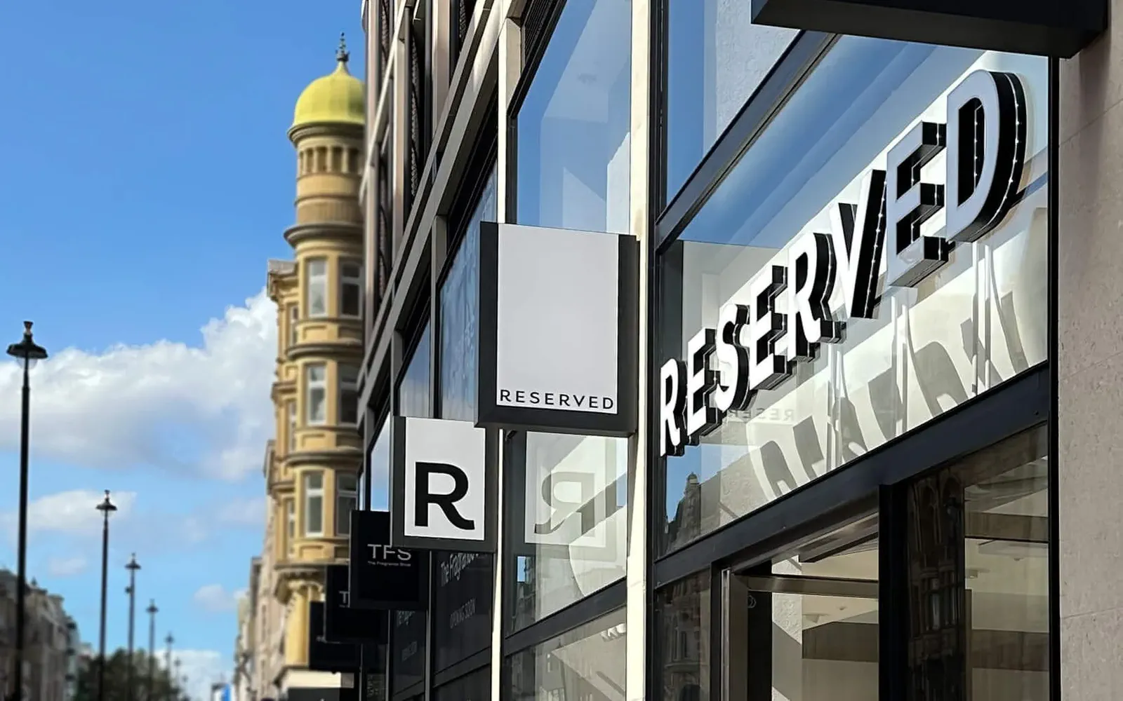 Reserved - Londyn Oxford Street