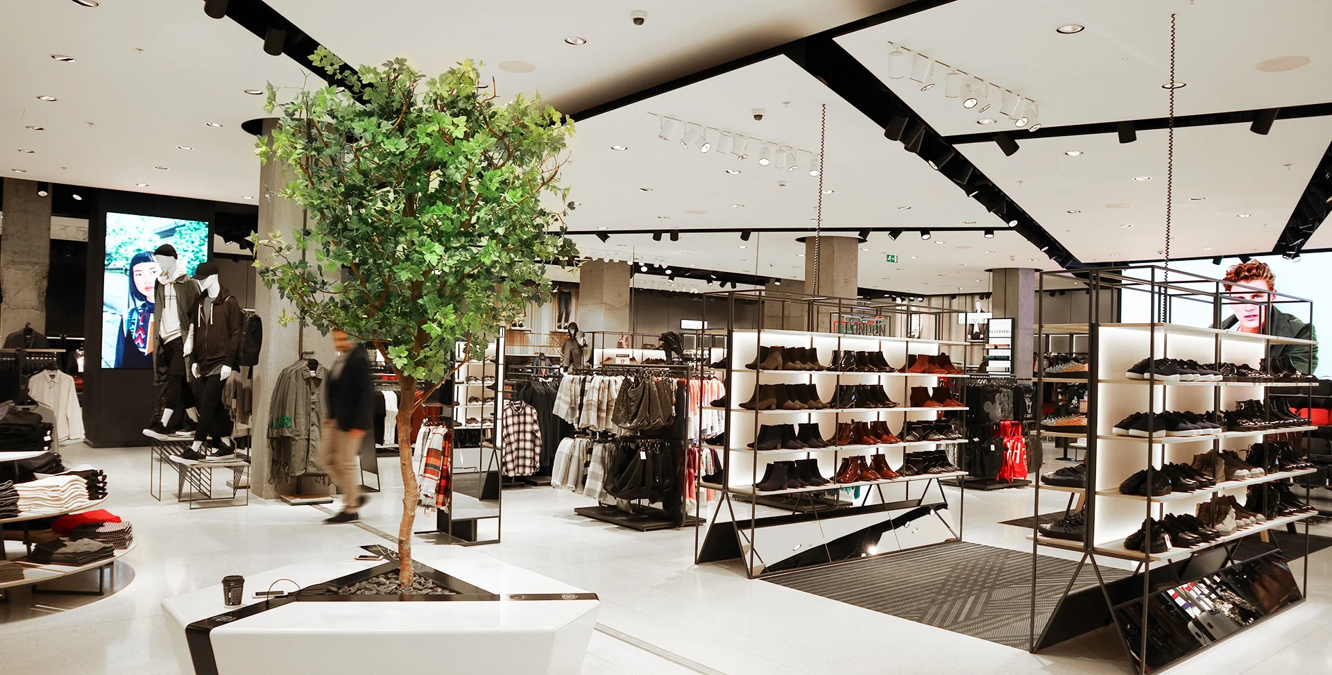 Reserved - Londyn Oxford St. 