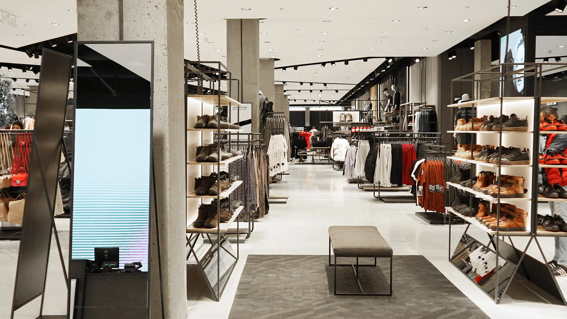 Reserved - Londyn Oxford St. 