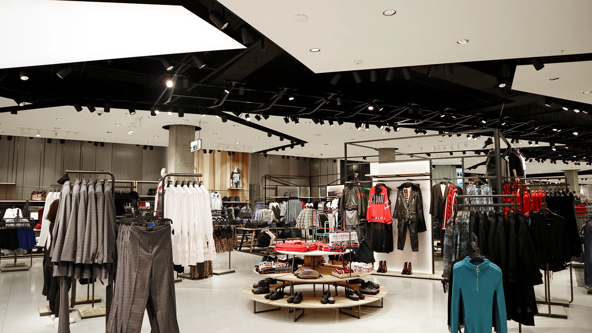 Reserved - Londyn Oxford St. 