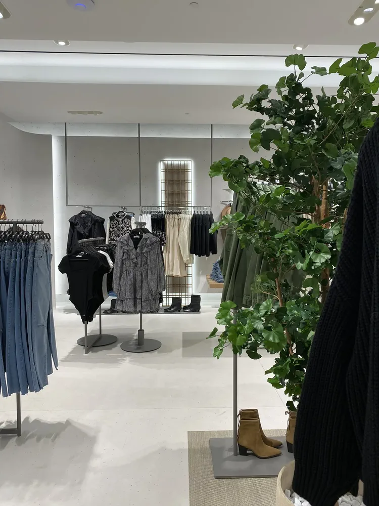 Reserved - Mediolan Corso Vittorio Emenuele II